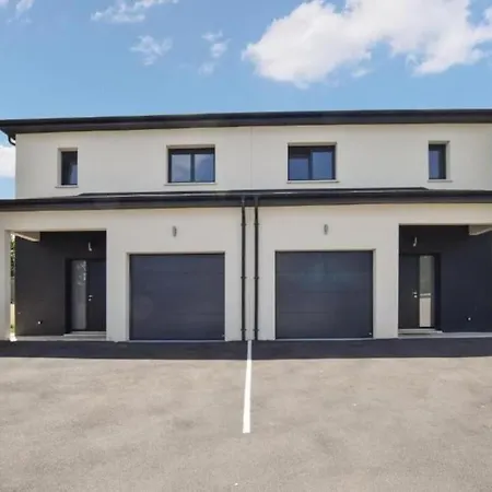 Vila La Caennaise Ii Grentheville