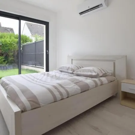 La Caennaise Ii Vila Grentheville